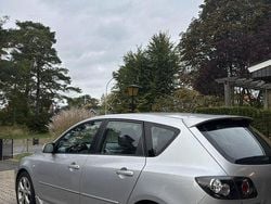 Grå Begagnad 2008 Mazda 3 Inclusive Halvkombi | 25 000 kr (Marknadspris)