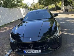 Svart Begagnad 2018 Maserati Ghibli Sportkupé | 535 000 kr