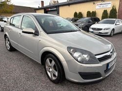 Grå Begagnad 2006 Opel Astra Halvkombi | 39 900 kr (Lite dyr)