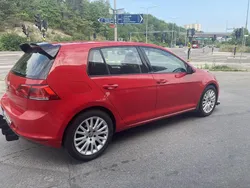 Röd Begagnad 2014 VW Golf VII Sport Halvkombi | 59 500 kr (Superpris)