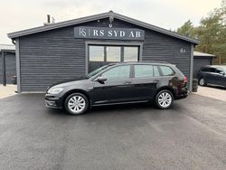 Svart Begagnad 2020 VW Golf VIII Kombi | 139 000 kr (Bra pris)