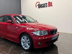 Röd Begagnad 2006 BMW 118 Advantage Halvkombi | 59 400 kr (Marknadspris)