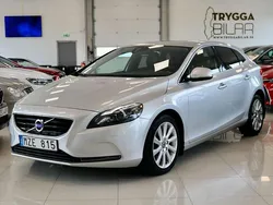 Ljusgrå (grå) Begagnad 2012 Volvo V40 Summum Kombi | 129 000 kr (Marknadspris)
