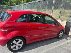 Röd Begagnad 2009 Mercedes B180 Minibuss | 45 000 kr (Marknadspris)