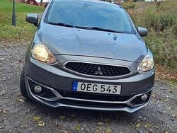 Grå Begagnad 2016 Mitsubishi Space Star Halvkombi | 59 000 kr (Superpris)