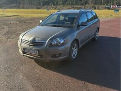 Brun Begagnad 2007 Toyota Avensis Kombi | 35 000 kr (Lite dyr)