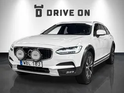 Vit Begagnad 2020 Volvo V90 CC Kombi | 369 000 kr (Marknadspris)