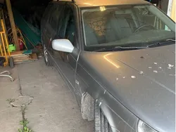 Grå Begagnad 2002 Saab 9-5 Linear Kombi | 6 000 kr (Marknadspris)