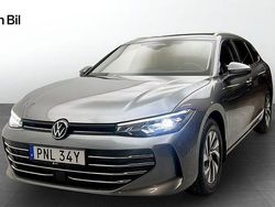 Mörkgrå Begagnad 2024 VW Passat Business Kombi | 339 900 kr (Dyr)