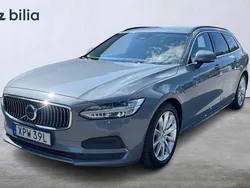 Grå Begagnad 2021 Volvo V90 Momentum Kombi | 349 900 kr (Marknadspris)