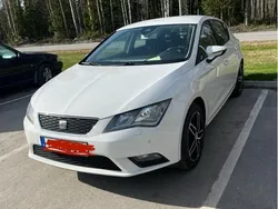 Vit Begagnad 2013 Seat Leon Style Halvkombi | 65 000 kr (Lite dyr)