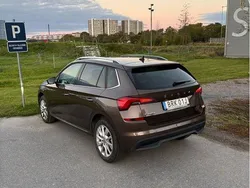 Brun Begagnad 2021 Skoda Kamiq Adventure SUV | 215 000 kr (Marknadspris)