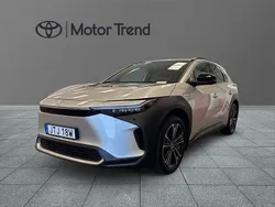 Silver Begagnad 2022 Toyota bZ4X Executive SUV | 389 000 kr (Bra pris)