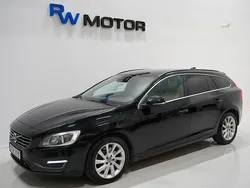 Svart Begagnad 2014 Volvo V60 Kombi | 119 800 kr (Marknadspris)