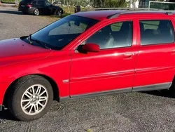 Röd Begagnad 2006 Volvo V70 Business Edition Kombi | 22 000 kr (Marknadspris)