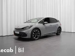 Ljusgrå (vapor grey) Begagnad 2022 Cupra Born e-Boost Halvkombi | 299 500 kr (Marknadspris)