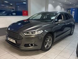 Grå Begagnad 2017 Ford Mondeo Titanium Kombi | 139 900 kr (Marknadspris)