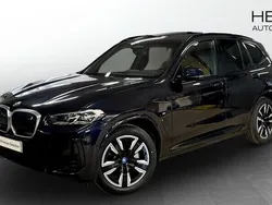 Svart (black) Begagnad 2022 BMW iX3 M Sport SUV | 434 700 kr (Bra pris)