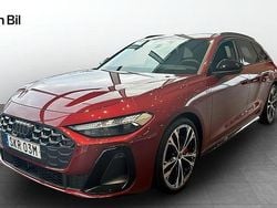 Röd (grenadinröd metallic) Ny 2025 Audi A5 Sport Sportkupé | 779 900 kr