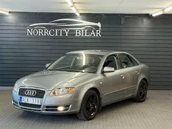 Mörkgrå Begagnad 2005 Audi A4 Comfort Sedan | 32 800 kr (Marknadspris)