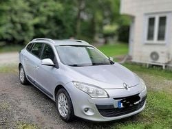 Silver Begagnad 2011 Renault Mégane GrandTour Kombi | 28 000 kr (Superpris)