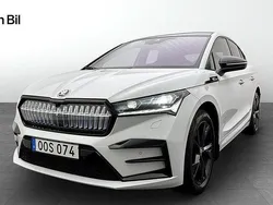 Vit (moon white metallic) Begagnad 2023 Skoda Enyaq iV RS SUV | 499 900 kr