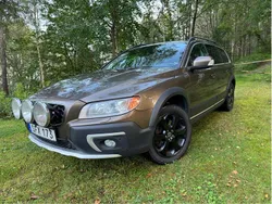 Brun Begagnad 2014 Volvo XC70 Momentum SUV | 99 000 kr (Bra pris)