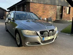 Grå Begagnad 2012 BMW 318 Comfort Edition Kombi | 75 900 kr (Bra pris)