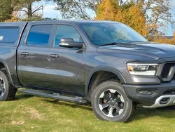 Grå Begagnad 2019 RAM 1500 Pickup | 649 900 kr