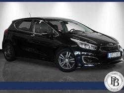Svart Begagnad 2016 Kia Ceed Halvkombi | 114 900 kr (Marknadspris)
