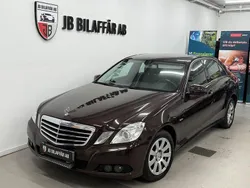 Mörkbrun (brun) Begagnad 2010 Mercedes E220 Classic Sedan | 74 700 kr (Bra pris)