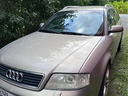 Brun Begagnad 2000 Audi A6 Kombi | 25 000 kr (Marknadspris)