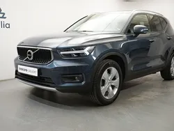 Mörkblå Begagnad 2022 Volvo XC40 Momentum SUV | 319 900 kr (Marknadspris)