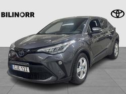 Grå Begagnad 2021 Toyota C-HR Edition SUV | 249 900 kr (Marknadspris)