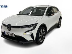 Vit Begagnad 2023 Renault Mégane Evolution Halvkombi | 289 000 kr (Marknadspris)