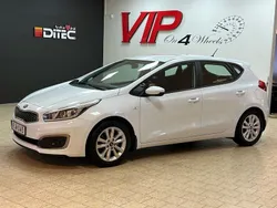 Vit Begagnad 2017 Kia Ceed Halvkombi | 119 800 kr (Lite dyr)