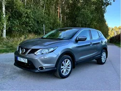 Grå Begagnad 2014 Nissan Qashqai SUV | 80 000 kr (Marknadspris)