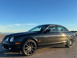 Svart Begagnad 2004 Jaguar S-Type S Sedan | 75 000 kr (Marknadspris)