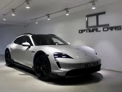 Ljusgrå Begagnad 2021 Porsche Taycan Cross Turismo Sedan | 819 900 kr (Dyr)