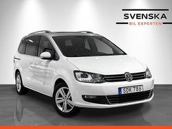 Vit Begagnad 2016 VW Sharan Minibuss | 209 900 kr (Marknadspris)