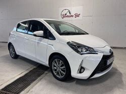 Vit Begagnad 2019 Toyota Yaris Hybrid Active Halvkombi | 142 000 kr (Bra pris)