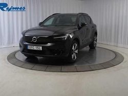 Svart Begagnad 2022 Volvo XC40 Plus SUV | 314 900 kr