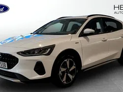Vit (white) Begagnad 2024 Ford Focus Active Halvkombi | 219 900 kr (Bra pris)