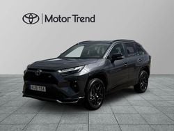 Grå Begagnad 2025 Toyota RAV4 Sport SUV | 559 000 kr (Bra pris)