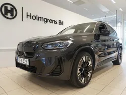 Grå Begagnad 2022 BMW iX3 M Sport SUV | 549 900 kr (Dyr)