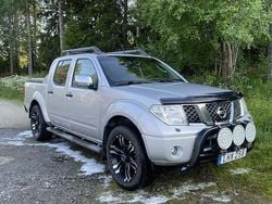 Silver Begagnad 2008 Nissan Navara Pickup | 70 000 kr (Marknadspris)