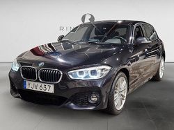 Svart Begagnad 2017 BMW 118 Halvkombi | 139 900 kr (Marknadspris)