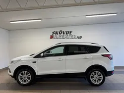 Vit Begagnad 2018 Ford Kuga Titanium SUV | 139 500 kr (Marknadspris)