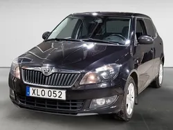 Svart Begagnad 2014 Skoda Fabia Ambition Halvkombi | 59 900 kr (Marknadspris)