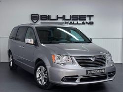 Grå Begagnad 2013 Lancia Voyager Minibuss | 144 900 kr (Marknadspris)